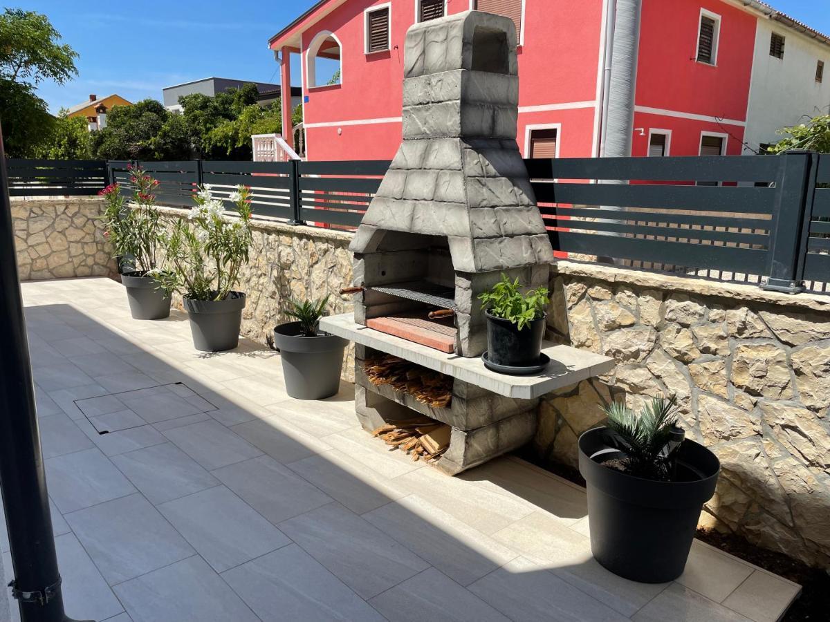 Apartmenthouse Ines Vir Esterno foto