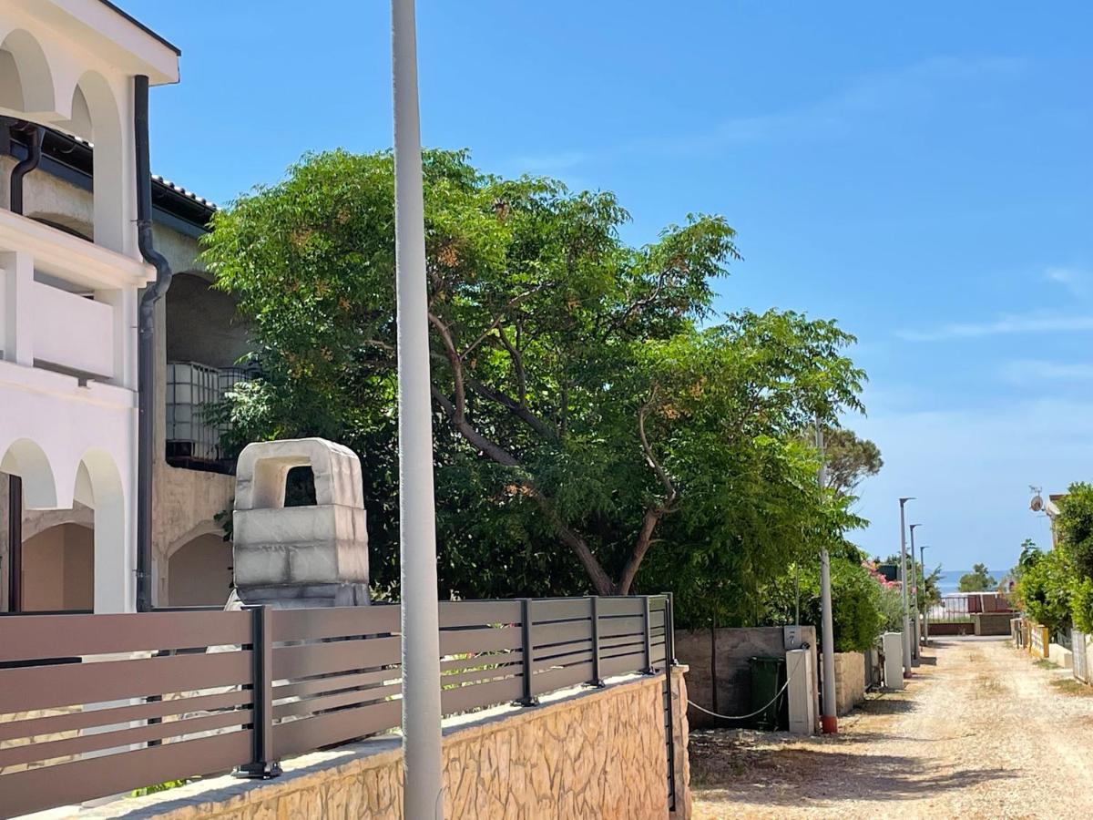 Apartmenthouse Ines Vir Esterno foto