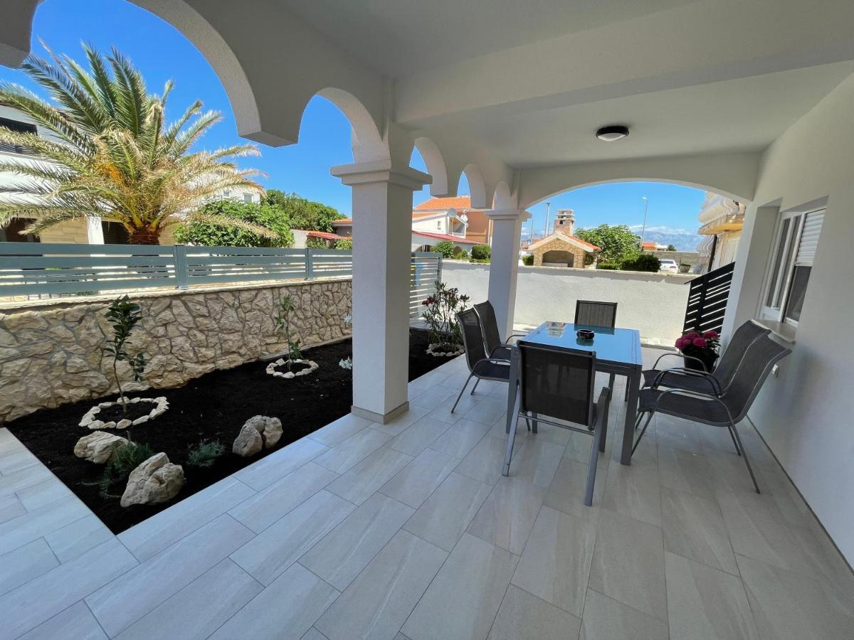 Apartmenthouse Ines Vir Esterno foto