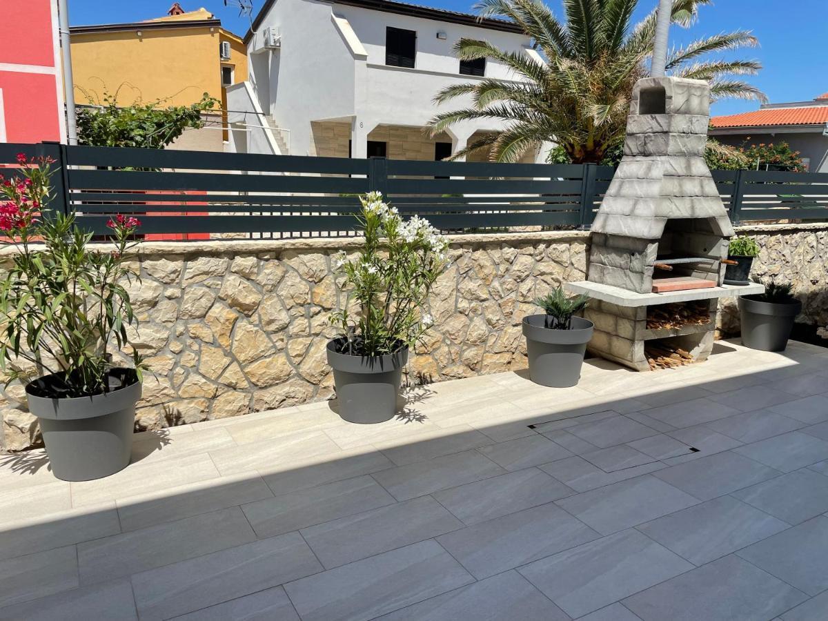 Apartmenthouse Ines Vir Esterno foto