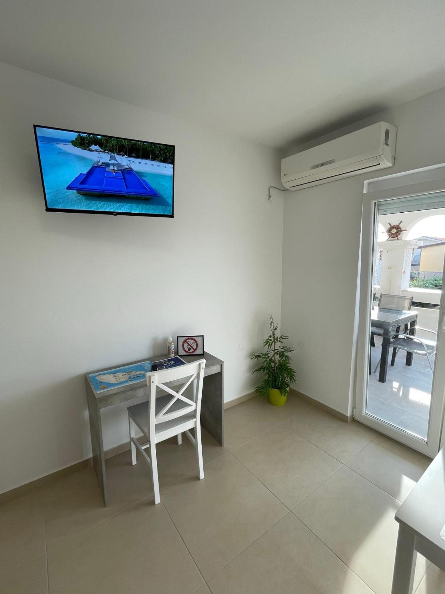 Apartmenthouse Ines Vir Esterno foto