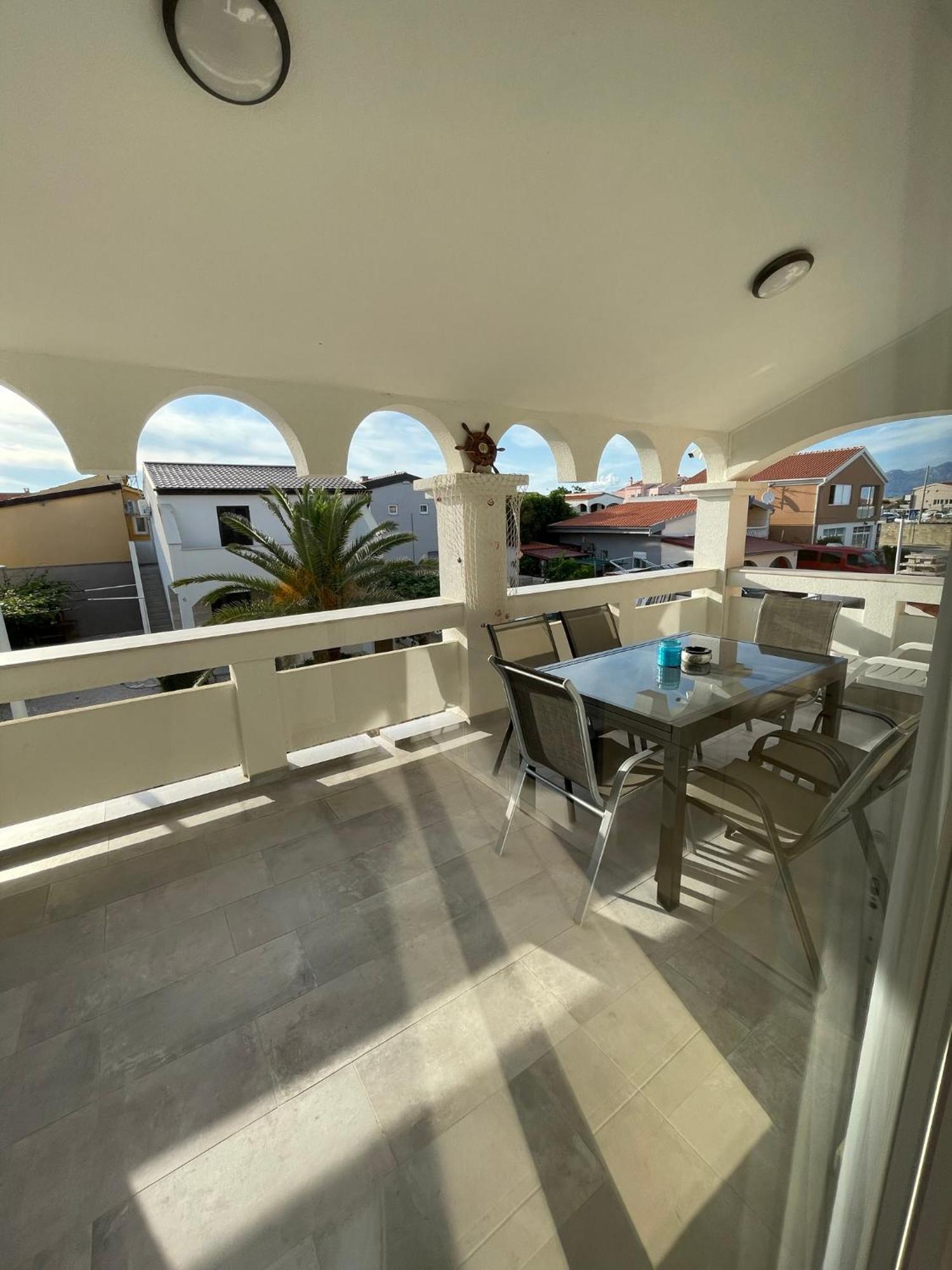 Apartmenthouse Ines Vir Esterno foto